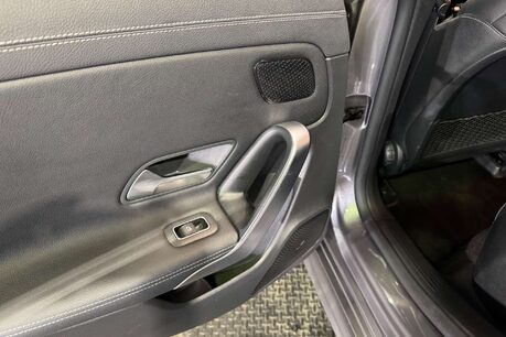 Mercedes-Benz CLA Class 2.0 CLA220d AMG Line (Premium 2) Shooting Brake 5dr Diesel 8G-DCT Euro 6 (s 62