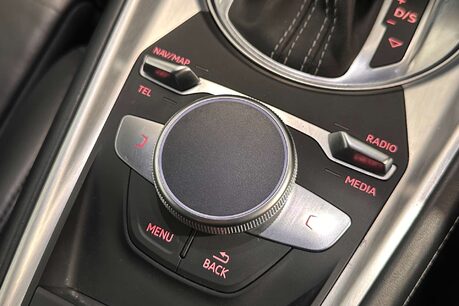 Audi TT 2.0 TFSI Coupe 3dr Petrol S Tronic quattro Euro 6 (s/s) (310 ps) 41