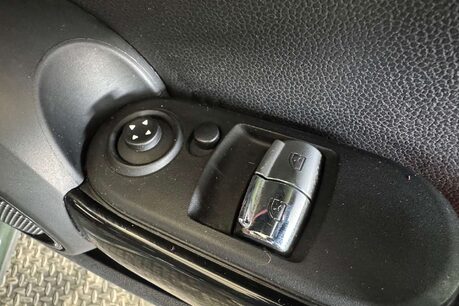 Mini Hatch 2.0 John Cooper Works Hatchback 3dr Petrol Auto Euro 6 (s/s) (231 ps) 13