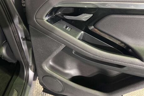 Land Rover Range Rover Evoque 2.0 D150 R-Dynamic S SUV 5dr Diesel Auto 4WD Euro 6 (s/s) (150 ps) 44