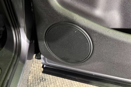 Land Rover Range Rover Evoque 2.0 D150 R-Dynamic S SUV 5dr Diesel Auto 4WD Euro 6 (s/s) (150 ps) 46