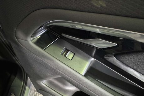 Land Rover Range Rover Evoque 2.0 D150 R-Dynamic S SUV 5dr Diesel Auto 4WD Euro 6 (s/s) (150 ps) 45