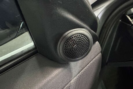 Land Rover Range Rover Evoque 2.0 D150 R-Dynamic S SUV 5dr Diesel Auto 4WD Euro 6 (s/s) (150 ps) 58