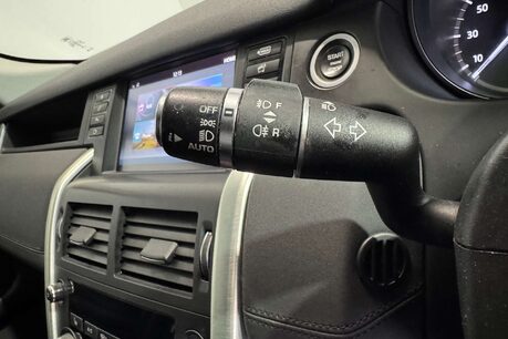 Land Rover Discovery Sport 2.0 TD4 HSE Black SUV 5dr Diesel Auto 4WD Euro 6 (s/s) (180 ps) 29