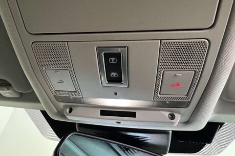 Land Rover Discovery Sport 2.0 TD4 HSE Black SUV 5dr Diesel Auto 4WD Euro 6 (s/s) (180 ps) 44