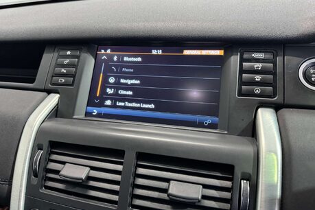 Land Rover Discovery Sport 2.0 TD4 HSE Black SUV 5dr Diesel Auto 4WD Euro 6 (s/s) (180 ps) 37