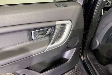 Land Rover Discovery Sport 2.0 TD4 HSE Black SUV 5dr Diesel Auto 4WD Euro 6 (s/s) (180 ps) 61