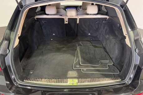 Mercedes-Benz E Class 2.0 E200 SE Estate 5dr Petrol G-Tronic+ Euro 6 (s/s) (184 ps) 52