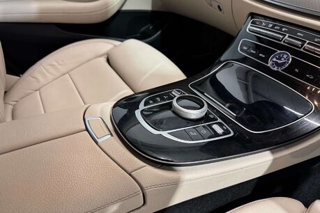 Mercedes-Benz E Class 2.0 E200 SE Estate 5dr Petrol G-Tronic+ Euro 6 (s/s) (184 ps) 19
