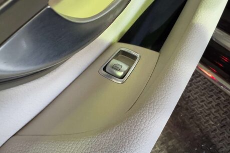 Mercedes-Benz E Class 2.0 E200 SE Estate 5dr Petrol G-Tronic+ Euro 6 (s/s) (184 ps) 58