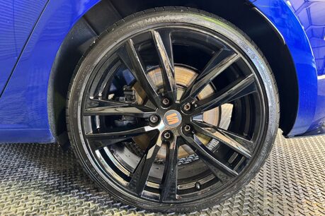 SEAT Leon 2.0 TSI Cupra 290 Lux Hatchback 5dr Petrol DSG Euro 6 (s/s) (290 ps) 63