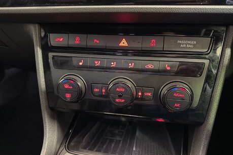 SEAT Leon 2.0 TSI Cupra 290 Lux Hatchback 5dr Petrol DSG Euro 6 (s/s) (290 ps) 37