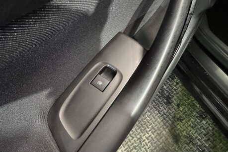 Vauxhall Astra 1.6 CDTi BlueInjection SRi VX Line Nav Hatchback 5dr Diesel Manual Euro 6 ( 52