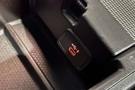 BMW 3 Series 2.0 320d M Sport Saloon 4dr Diesel Auto Euro 6 (s/s) (190 ps) 40