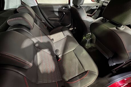 Peugeot 208 1.2 PureTech GT Line Hatchback 5dr Petrol Manual Euro 6 (s/s) (110 ps) 38