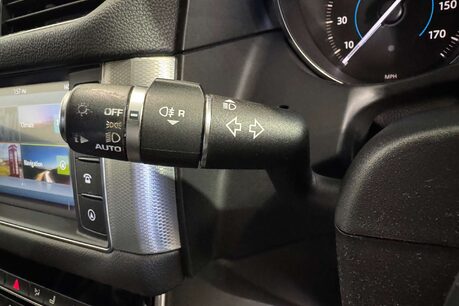 Jaguar XF 2.0d Prestige Saloon 4dr Diesel Auto Euro 6 (s/s) (180 ps) 24