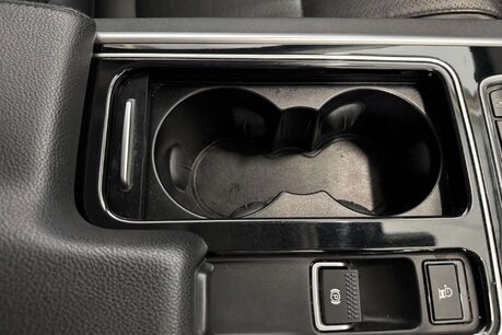 Jaguar XF 2.0d Prestige Saloon 4dr Diesel Auto Euro 6 (s/s) (180 ps) 40