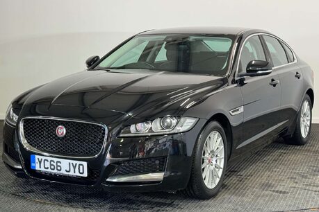 Jaguar XF 2.0d Prestige Saloon 4dr Diesel Auto Euro 6 (s/s) (180 ps) 3