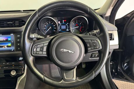 Jaguar XF 2.0d Prestige Saloon 4dr Diesel Auto Euro 6 (s/s) (180 ps) 19