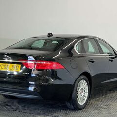 Jaguar XF 2.0d Prestige Saloon 4dr Diesel Auto Euro 6 (s/s) (180 ps) 7