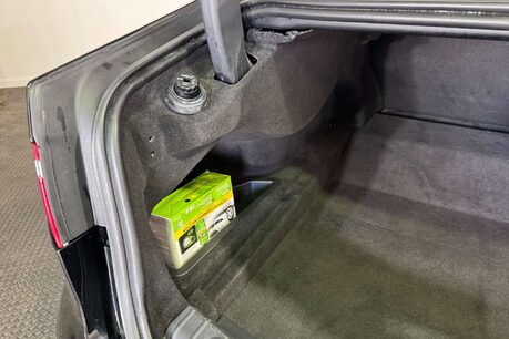 Jaguar XF 2.0d Prestige Saloon 4dr Diesel Auto Euro 6 (s/s) (180 ps) 51