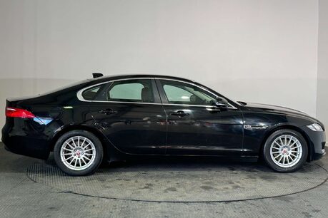 Jaguar XF 2.0d Prestige Saloon 4dr Diesel Auto Euro 6 (s/s) (180 ps) 8