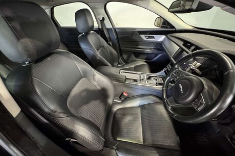 Jaguar XF 2.0d Prestige Saloon 4dr Diesel Auto Euro 6 (s/s) (180 ps) 10