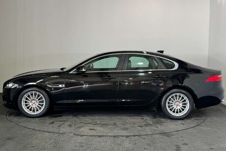 Jaguar XF 2.0d Prestige Saloon 4dr Diesel Auto Euro 6 (s/s) (180 ps) 4