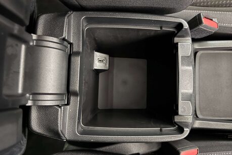 Ford Focus 1.5 EcoBlue Zetec Estate 5dr Diesel Auto Euro 6 (s/s) (120 ps) 35