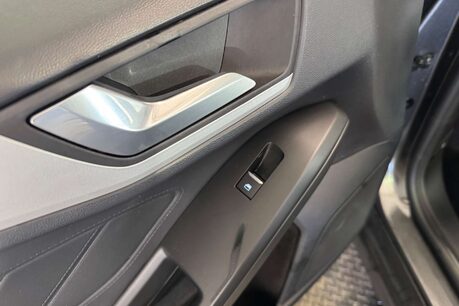 Ford Focus 1.5 EcoBlue Zetec Estate 5dr Diesel Auto Euro 6 (s/s) (120 ps) 49