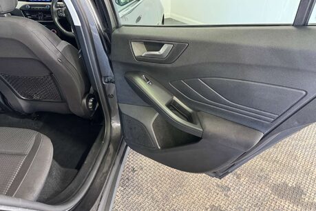 Ford Focus 1.5 EcoBlue Zetec Estate 5dr Diesel Auto Euro 6 (s/s) (120 ps) 38