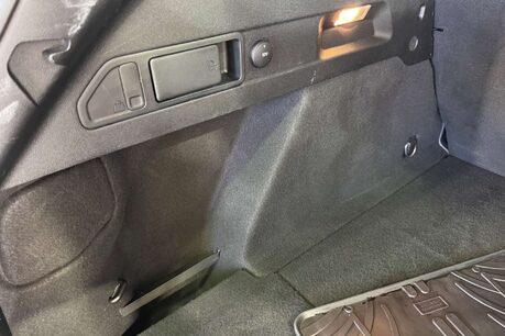 Ford Focus 1.5 EcoBlue Zetec Estate 5dr Diesel Auto Euro 6 (s/s) (120 ps) 43