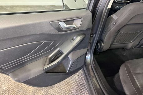 Ford Focus 1.5 EcoBlue Zetec Estate 5dr Diesel Auto Euro 6 (s/s) (120 ps) 45