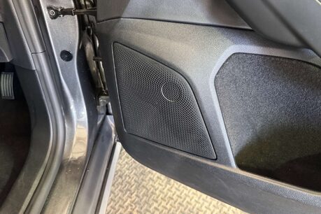 Ford Focus 1.5 EcoBlue Zetec Estate 5dr Diesel Auto Euro 6 (s/s) (120 ps) 15