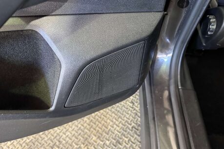 Ford Focus 1.5 EcoBlue Zetec Estate 5dr Diesel Auto Euro 6 (s/s) (120 ps) 47