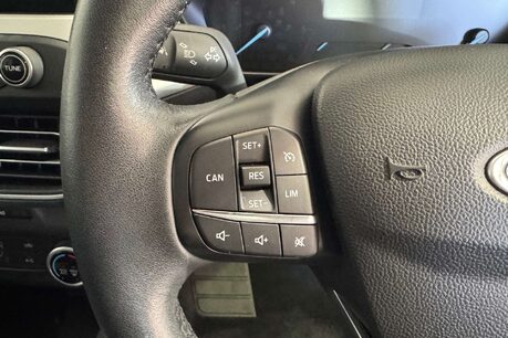 Ford Focus 1.5 EcoBlue Zetec Estate 5dr Diesel Auto Euro 6 (s/s) (120 ps) 20