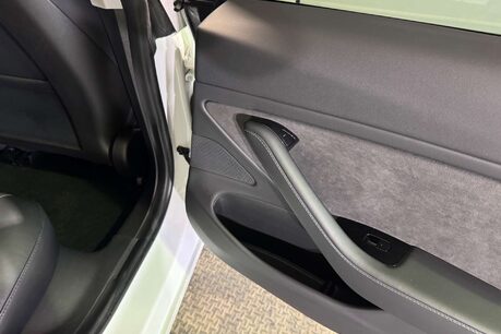 Tesla Model 3 (Dual Motor) Long Range Saloon 4dr Electric Auto 4WDE (346 ps) 41