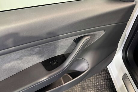 Tesla Model 3 (Dual Motor) Long Range Saloon 4dr Electric Auto 4WDE (346 ps) 57