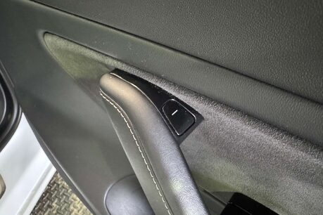 Tesla Model 3 (Dual Motor) Long Range Saloon 4dr Electric Auto 4WDE (346 ps) 13