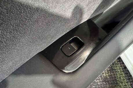 Tesla Model 3 (Dual Motor) Long Range Saloon 4dr Electric Auto 4WDE (346 ps) 52