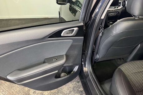 Kia Ceed 1.5 T-GDi 3 Sportswagon 5dr Petrol Manual Euro 6 (s/s) (158 bhp) 49