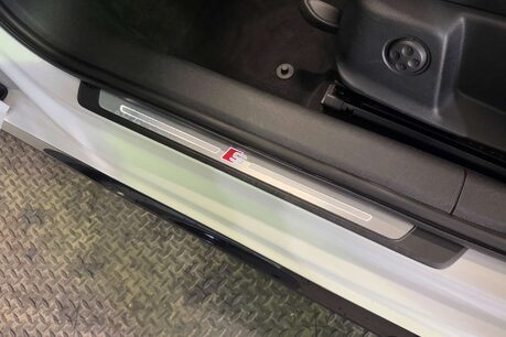 Audi A4 1.4 TFSI Black Edition Saloon 4dr Petrol Manual Euro 6 (s/s) (150 ps) 57