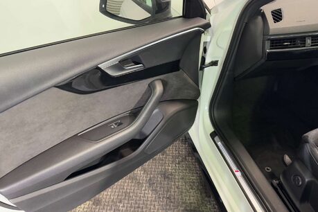 Audi A4 1.4 TFSI Black Edition Saloon 4dr Petrol Manual Euro 6 (s/s) (150 ps) 54