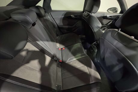 Audi A4 1.4 TFSI Black Edition Saloon 4dr Petrol Manual Euro 6 (s/s) (150 ps) 44