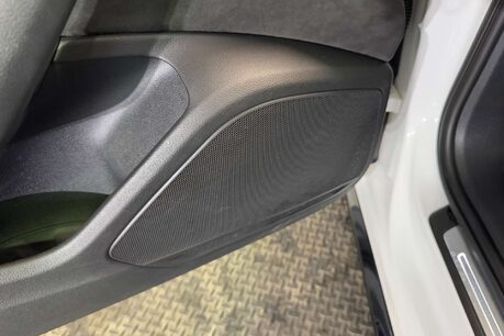 Audi A4 1.4 TFSI Black Edition Saloon 4dr Petrol Manual Euro 6 (s/s) (150 ps) 56