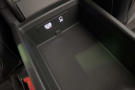 Audi A4 1.4 TFSI Black Edition Saloon 4dr Petrol Manual Euro 6 (s/s) (150 ps) 36