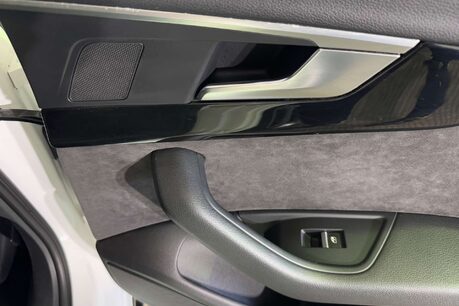 Audi A4 1.4 TFSI Black Edition Saloon 4dr Petrol Manual Euro 6 (s/s) (150 ps) 42