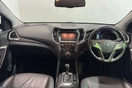 Hyundai SANTA FE 2.2 CRDi Blue Drive Premium SUV 5dr Diesel Auto 4WD Euro 6 (s/s) (200 ps) 9