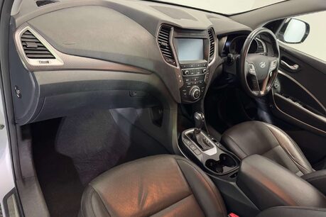 Hyundai SANTA FE 2.2 CRDi Blue Drive Premium SUV 5dr Diesel Auto 4WD Euro 6 (s/s) (200 ps) 56