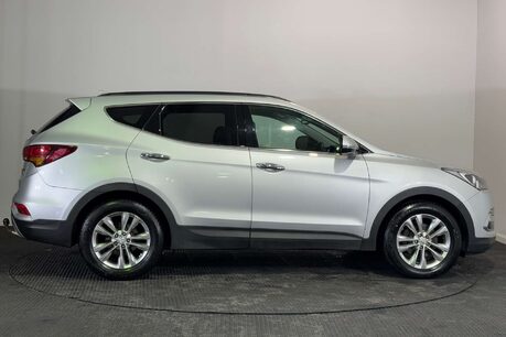 Hyundai SANTA FE 2.2 CRDi Blue Drive Premium SUV 5dr Diesel Auto 4WD Euro 6 (s/s) (200 ps) 8